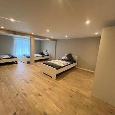 Serena Monteur Apartment Rodenbach  Luaran gambar