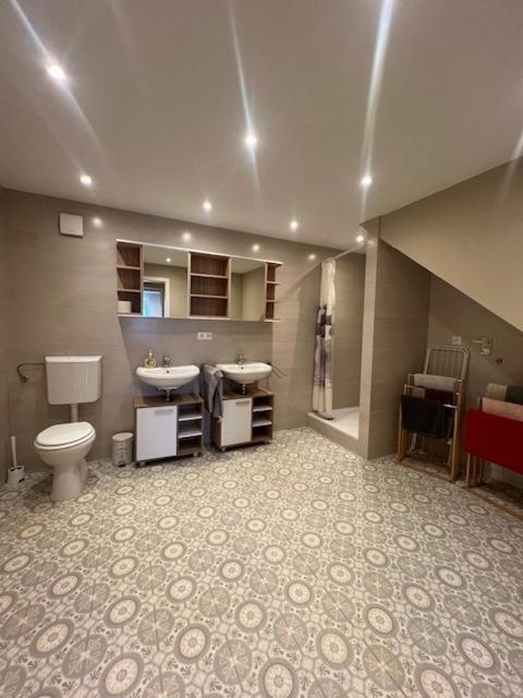 Serena Monteur Apartment Rodenbach  Luaran gambar